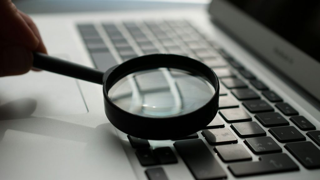 loupe sur un clavier